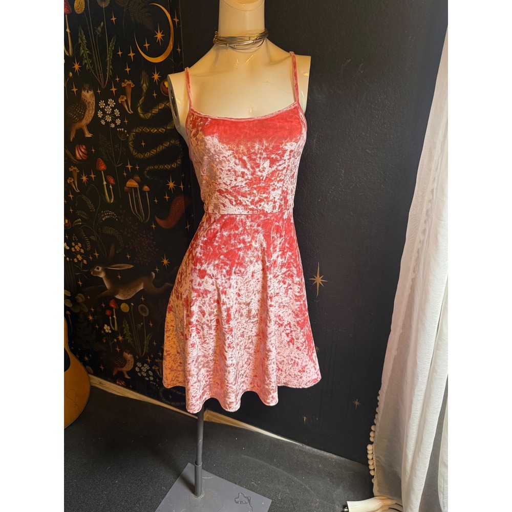 Forever 21 Plus Size 0X Pink Crushed Velvet Skater Dress Spaghetti Strap Mini